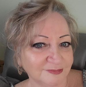 Meet your Posher, Dorys